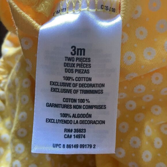 NEW Carter’s Baby Girl Yellow Ruffle One Piece Ladybug 🐞 Polkadot Pattern 3 Mo - Picture 5 of 6